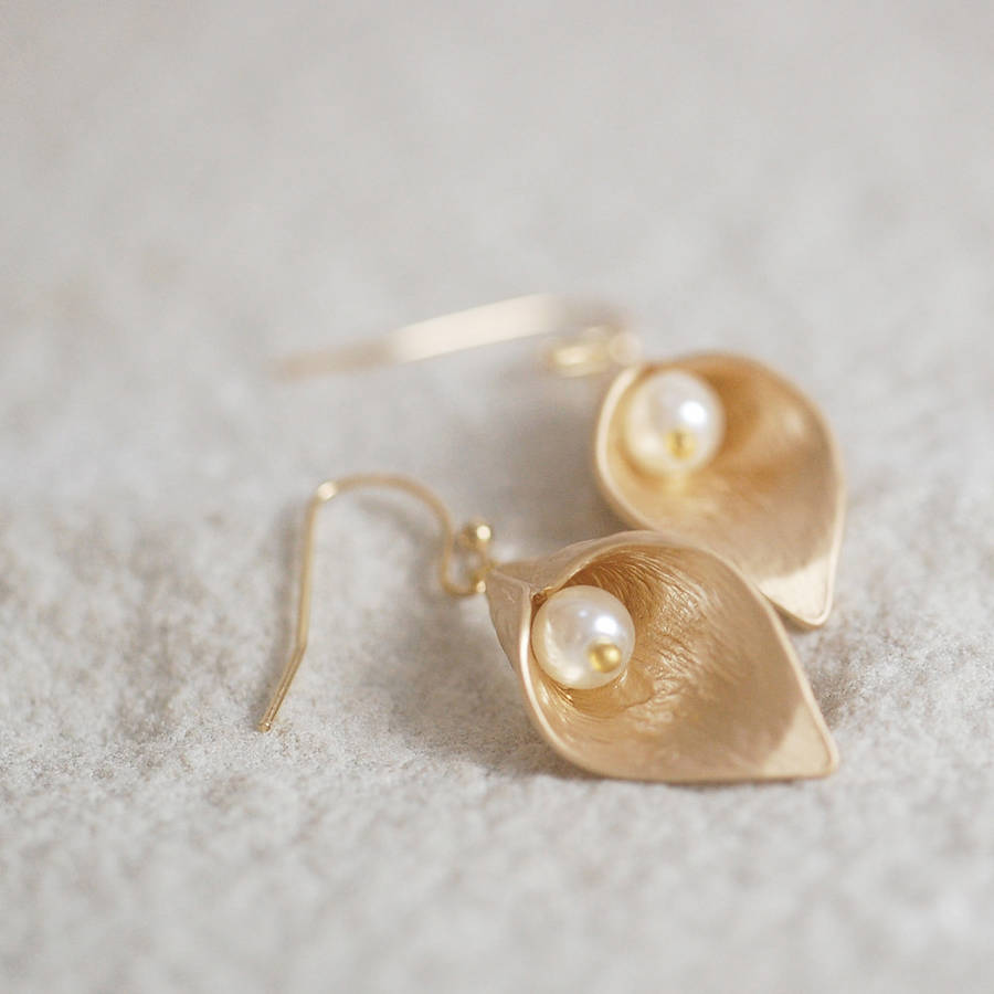 Calla Lily And Pearl Earrings By Oh So Cherished