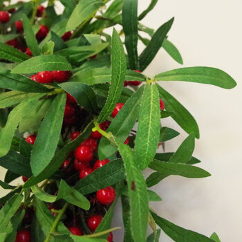 60cm Large Luxury Christmas Mistletoe Red Berry Wreath, 5 of 7