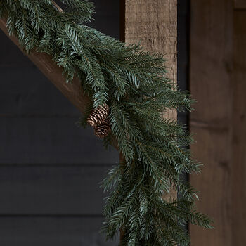 Pre Lit Outdoor Christmas Garland, 3 of 8