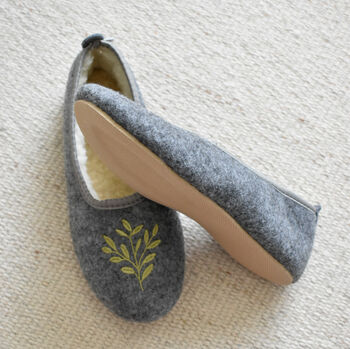 Felt Embroidered Ballerina Slippers/ Grey/ Green/ Daisy, 4 of 7