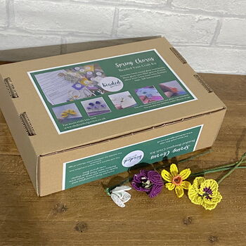 Spring Chorus Beaded Flower Vase Craft Kit, 7 of 8