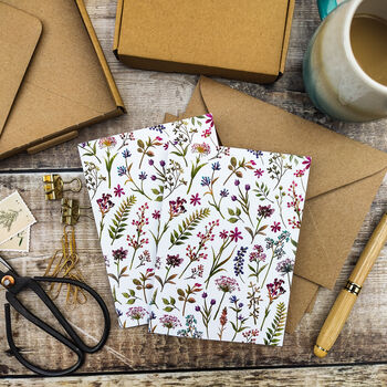 10 X Ditsy Floral Notecards, 6 of 7