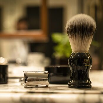 Classic Gentleman's Shaving Kit, 2 of 9