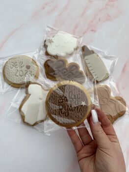 Neutral Baby Shower Biscuit Favours, 3 of 7