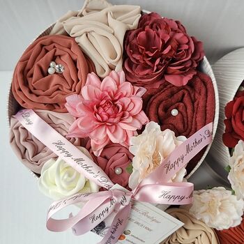 Radiance Eid And Ramadan Hijab Scented Gift Bouquet, 8 of 9
