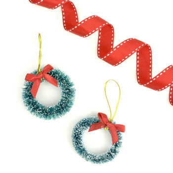 Christmas Wreath Gift Wrap Accessories, 2 of 3