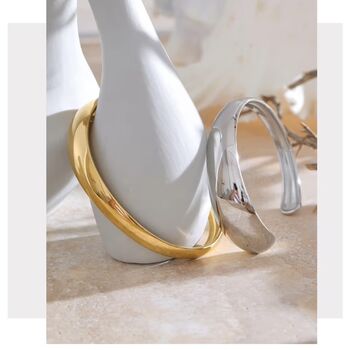 Monaco D'or Gold Ombré Slide Curve Rim Gift Bangle, 2 of 3