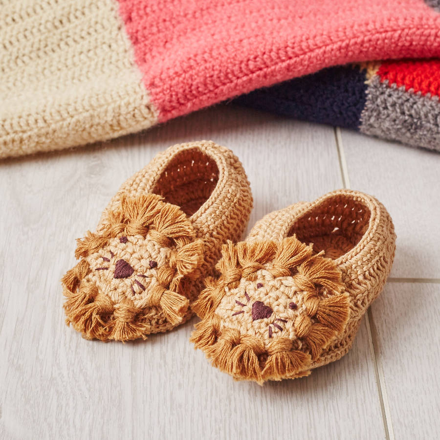 crochet lion baby gift set by albetta