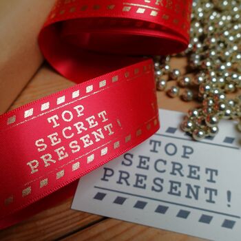 'Top Secret Present!' Red Ribbon, 2 of 3
