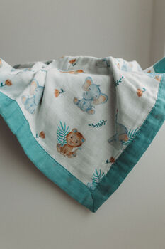 Muslin Blanket Trunks And Tails, 4 of 5