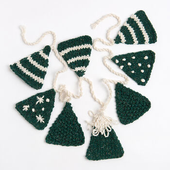 Christmas Tree Garland Paper Chain Knitting Kit, 3 of 6