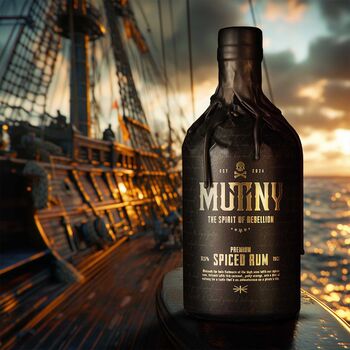 Mutiny Spiced Rum™ The Spirit Of Rebellion | 70cl, 37.Five%, 3 of 3