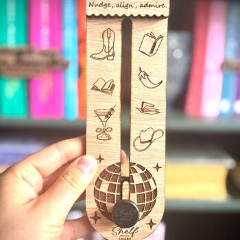 Adjustable Bookshelf Align Guide For Book Lovers, 3 of 8