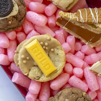 The Biscuit Deluxe Cookie And Cookie Pie Gift Box, 9 of 12