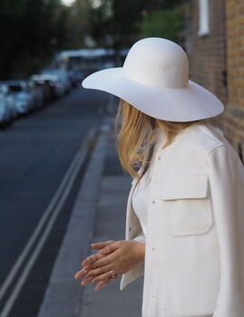 White Wide Brimmed Hat By Mu Du London