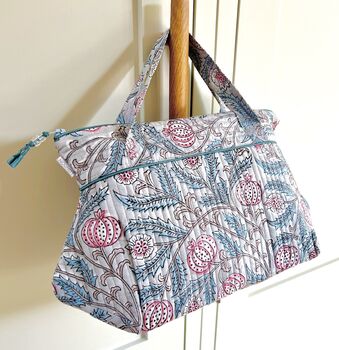 Tall Wash Bag With Handles Bess Print, 2 of 4