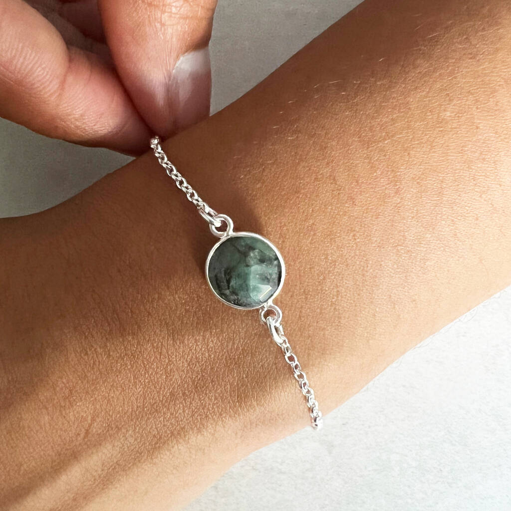 Amazing Single Line Emerald Oval Bracelet In Sterling Silver - Gleam Jewels-hdcinema.vn