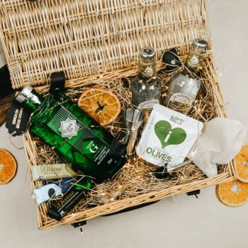 Personalised Clean Co Alcohol Free Gin Gift Hamper, 4 of 8