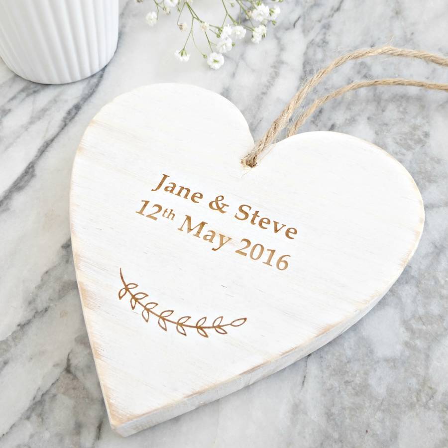 wooden personalised hearts 