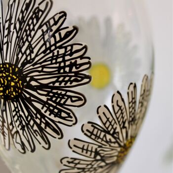 Daisy Painted Wine Glass, 3 of 7