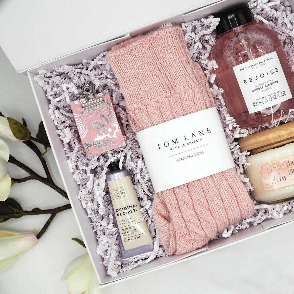 The Ultimate Pamper Gift Set For Her By Magic + Monroe