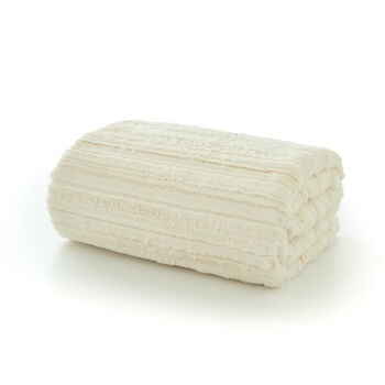 Chatsworth Supersoft Faux Fur Throw 130x170cm Cream, 4 of 4