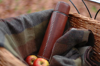 Picnic Rug And Leather Straps 100% Lambswool Wildwoods, 3 of 5