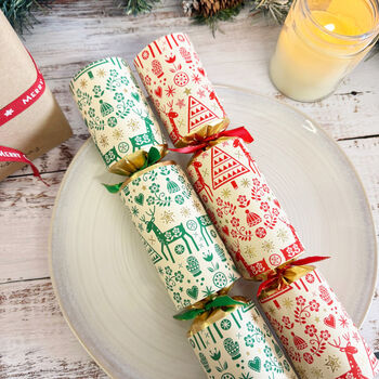 Folklore Christmas Cracker Table Decorations X Six Green And Red, 3 of 4