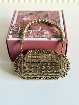 Ben Thanh Minaudière, 6 of 12