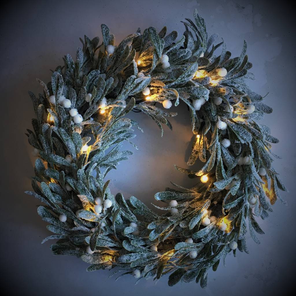 Light Up Mistletoe Wreath