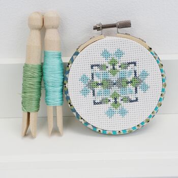 Cross Stitch Gift Set. Geometric Snowflake Kit, 4 of 5