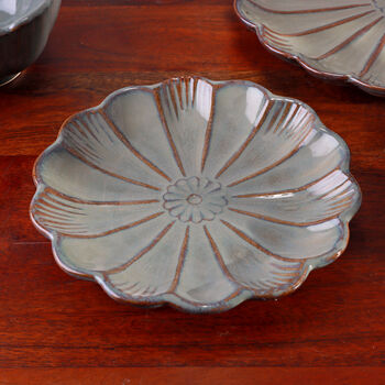 G Decor Petal Bloom Handcrafted Stoneware Tableware Collection Floral Carved Plates And Bowls, 4 of 7