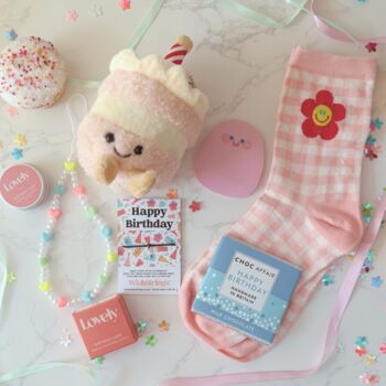 Birthday Girl's Dream Giftbox – Essential Goodies For Tween And Teen Girls Pink Edition, 2 of 10