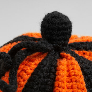 Striped Pumpkins Crochet Kit Halloween, 3 of 5
