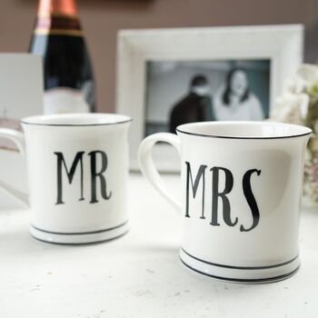 Just Married Mr And Mrs Gift Set, 6 of 6