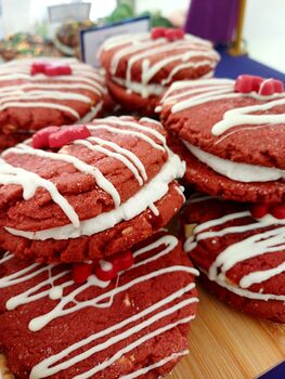 Red Velvet Cookie Sandwich – Cream Cheese Buttercream, 2 of 7