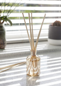 De Stress! Aromatherapy Reed Diffuser, 3 of 5