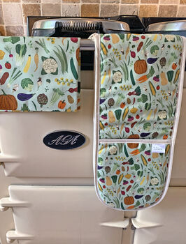 Vegetables Print Oven Glove, 5 of 5