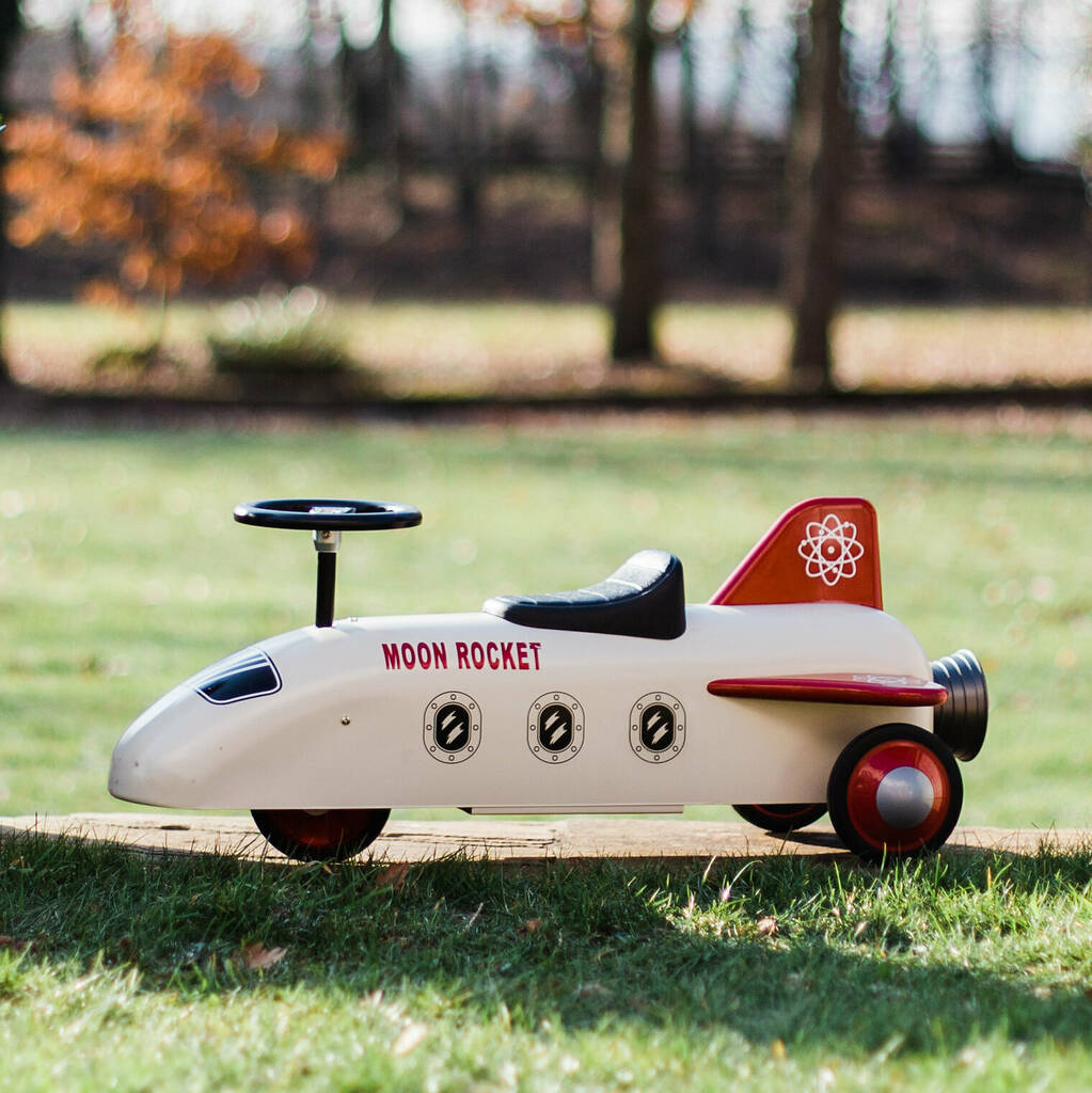 ride on rocket 18m+ by alice frederick