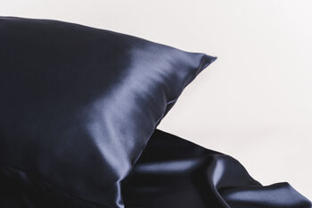 100% Mulberry Silk Pillowcase, One Piece, Midnight Blue, 2 of 7