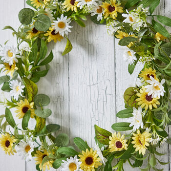 Spring Daisies Floral Wreath, 4 of 6