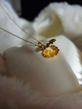 Pearl Shell Locket Pendant Necklace In14k Gold Plated In Adjustable Link Chain, 4 of 6