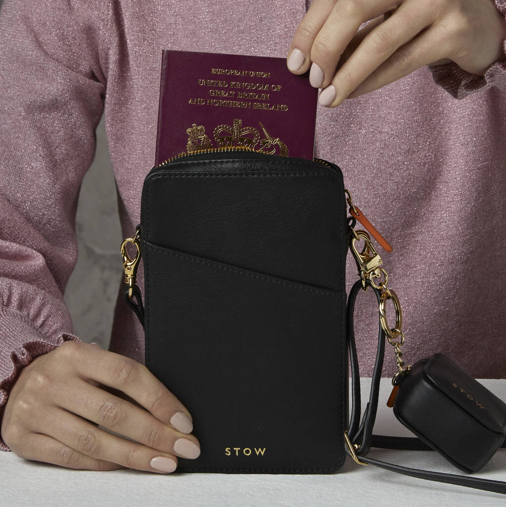 Chain Strap Phone Purse Black | Small accessories | Accessorize UK
