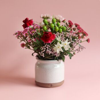 Valentine's Fresh Flower Posy And Card Gift, 2 of 6