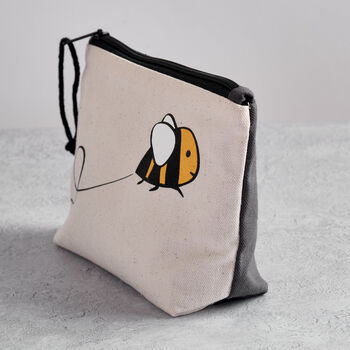 Bee Zip, 3 of 3