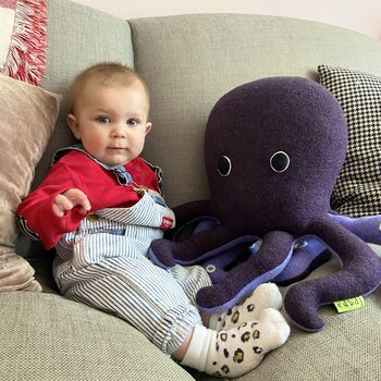 Large Octopus, 2 of 9