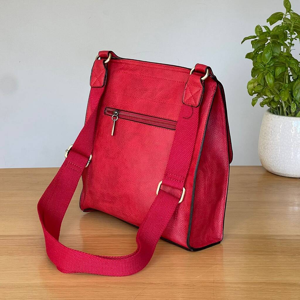 Postman Lock Satchel Bag In Red By Nest Gifts