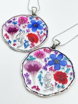 Statement Necklace With Multicolour Flowers In Silver, 4 of 12