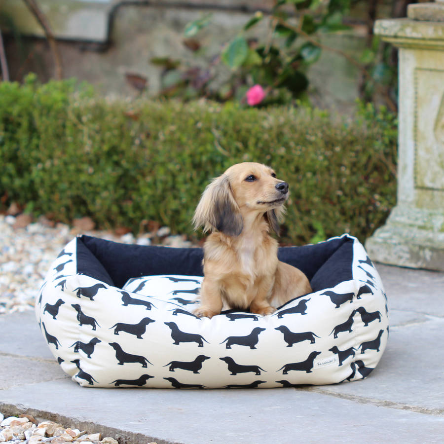 Dachshund Dog Bed, Small, 1 of 3