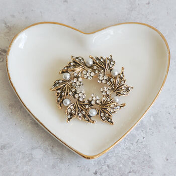 Golden Wreath Brooch, 4 of 5